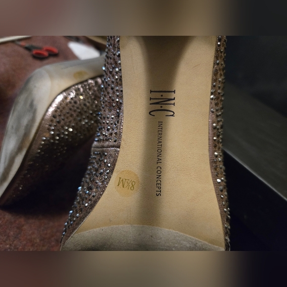 INC Zitah Bronze High Heels In 8.5M Excellent Shape - Picture 6 of 10